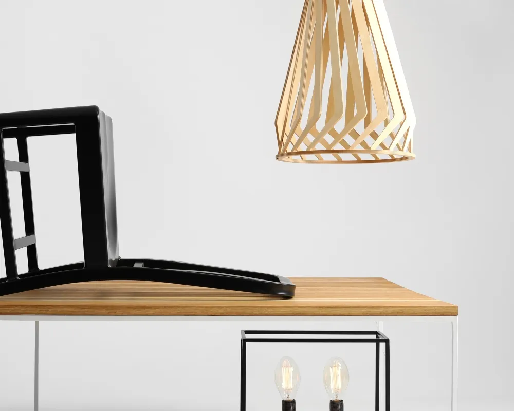 Konferenční stolek na kovových rámech do obývacího pokoje Tensio Solid Wood 100x100