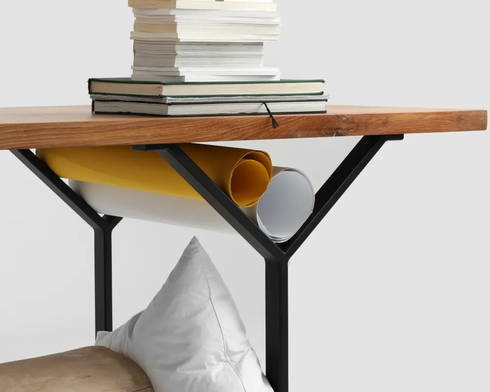 Stůl na kovových rámech do jídelny 200 Longo Solid Wood