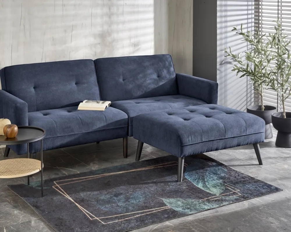 Sofa Cornelius z podnóżkiem