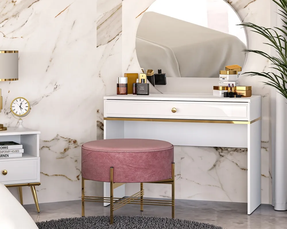 Elegantní toaletní stolek do ložnice Goldin