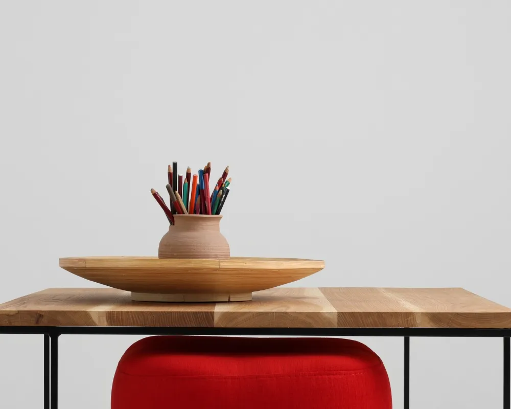 Konferenční stolek na kovových rámech 80 Walt Solid Wood