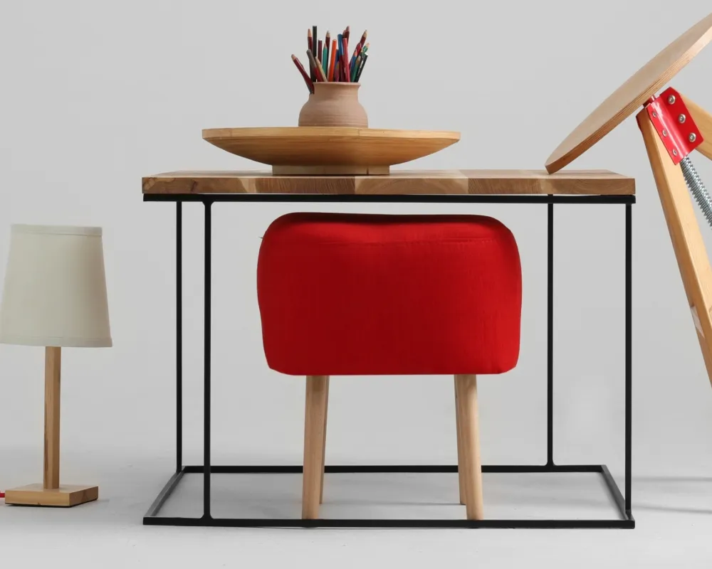 Konferenční stolek na kovových rámech 80 Walt Solid Wood