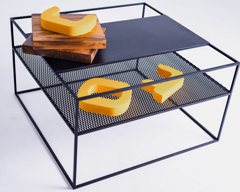 Konferenční stolek na kovových rámech do obývacího pokoje 80x80 Matrix