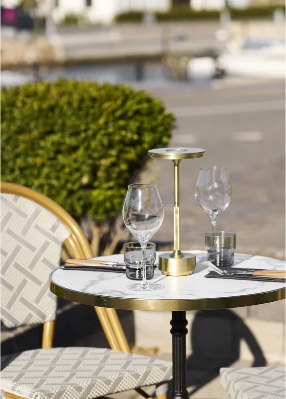 Stolek Bistro 60