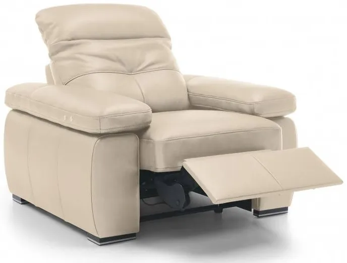 Křeslo s elektrickou relaxační funkcí Legend