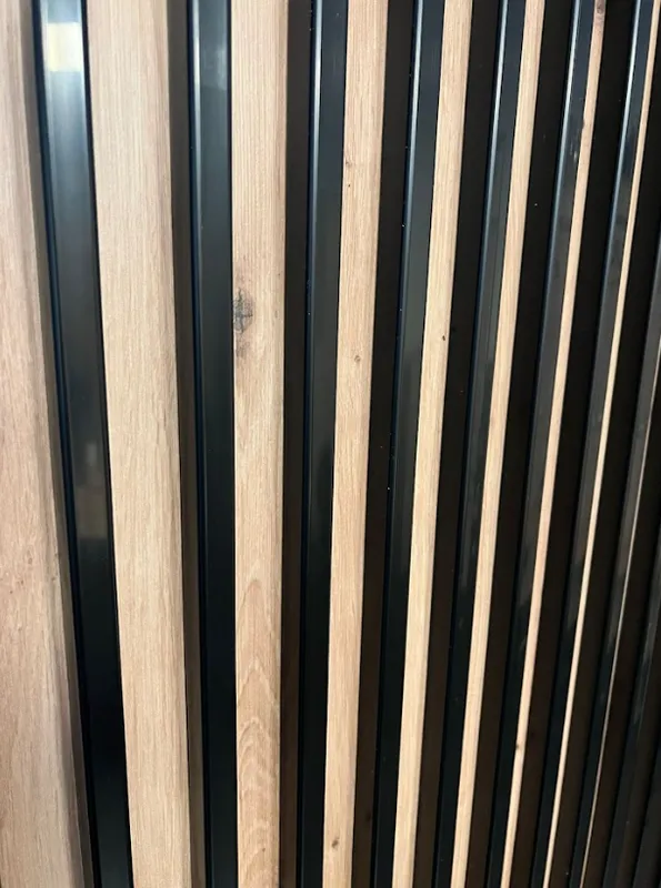 Šatní skříň s posuvnými dveřmi Sapporo 1 140, hloubka 45 cm