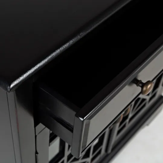 Prostorná komoda se zásuvkou Avola