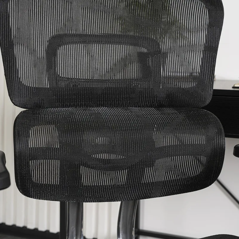 Otočné křeslo Nino