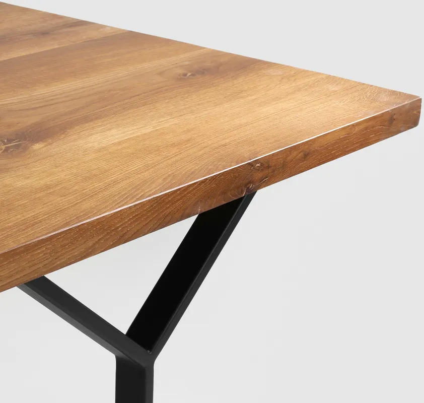 Stůl na kovových rámech do jídelny 240 Longo Solid Wood