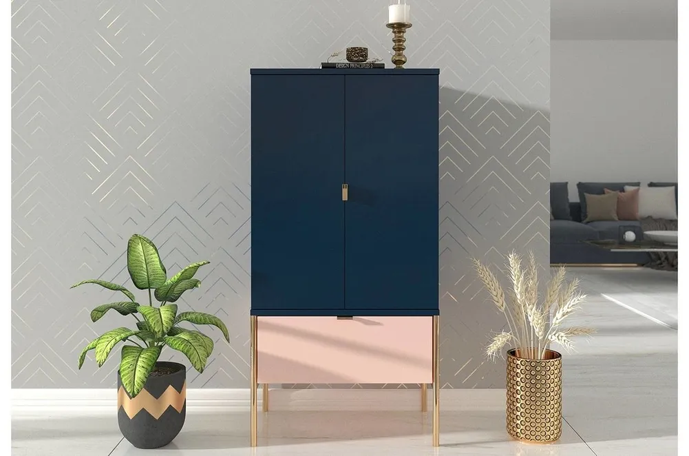 Elegantní vysoká tmavě modrá a růžová komoda Polka se zlatými nohami