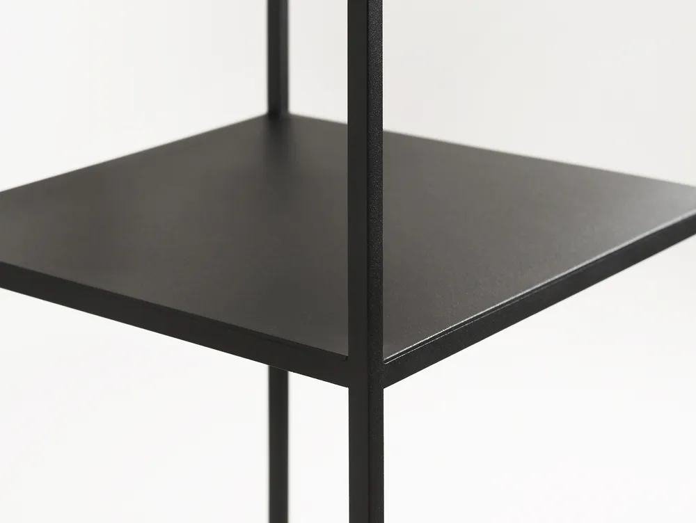 Praktický regál na kovových rámech do obývacího pokoje Tensio Pillar 3F 140x30 cm