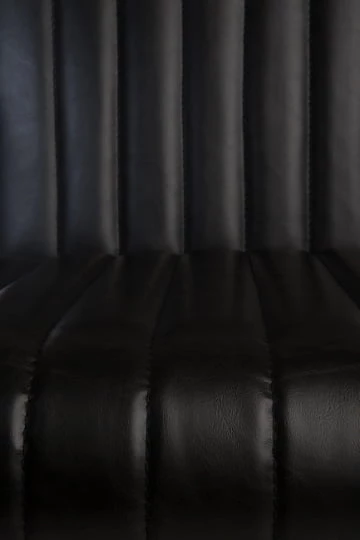 Fotel czarny vintage Stitched