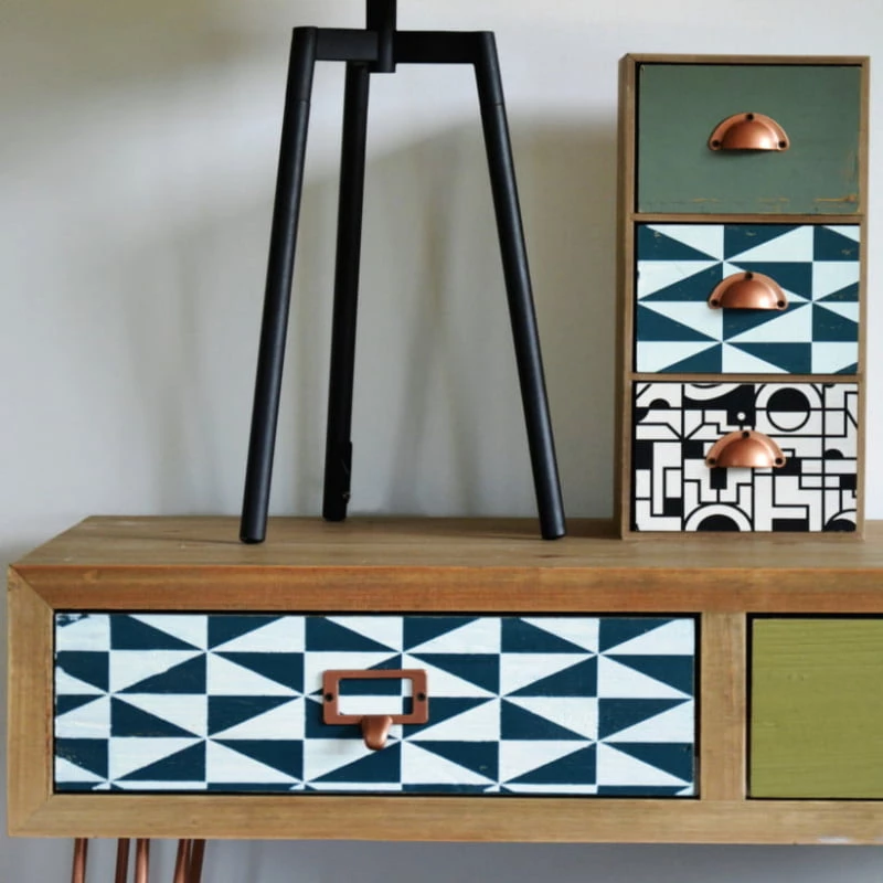 Konzolový stolek se zásuvkami na kovových nohách do obývacího pokoje nebo ložnice Portofino