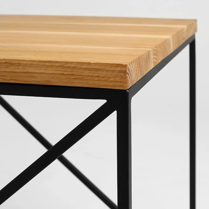 Konferenční stolek na kovových rámech 50x50 Memo Solid Wood