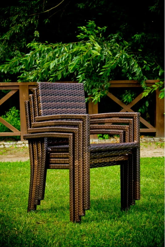 Zestaw mebli stołowych do ogrodu z krzesłami Ottawa