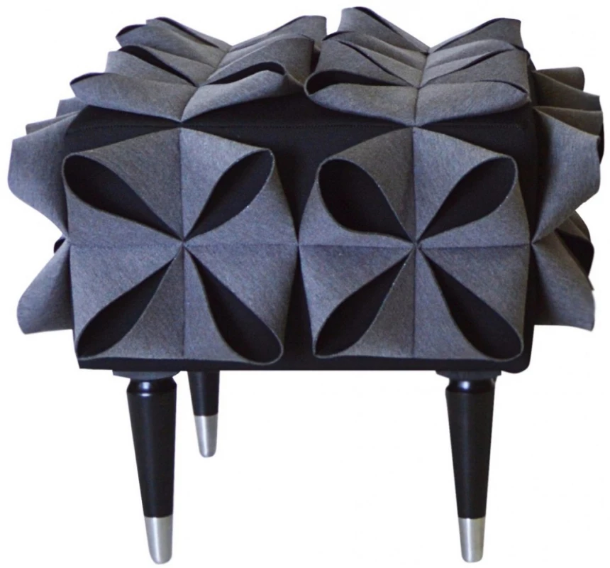 Extravagantní čalouněná podnožka do obývacího pokoje Origami