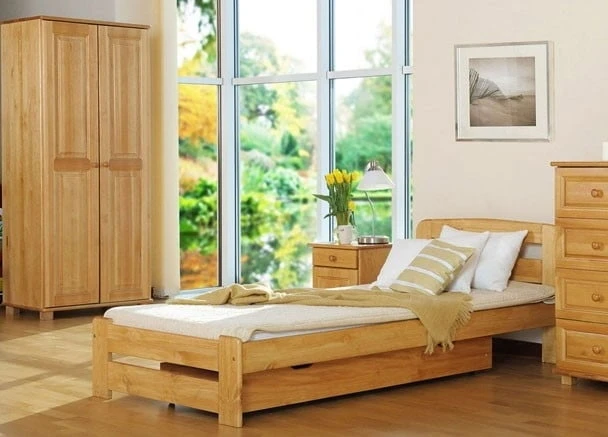 Łóżko drewniane sosnowe Lidia 90x200 na nóżkach