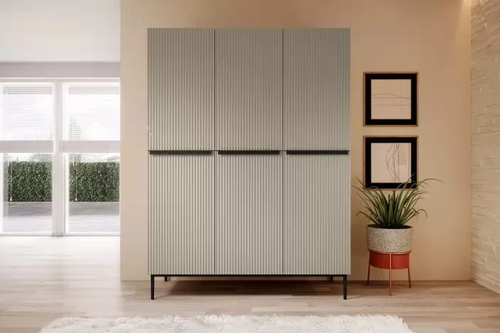 Skriňa Nicole na nožičkách 150 cm — 3