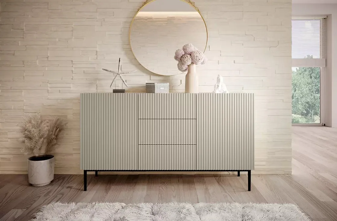 Komoda Nicole 150 s tromi zásuvkami — 2