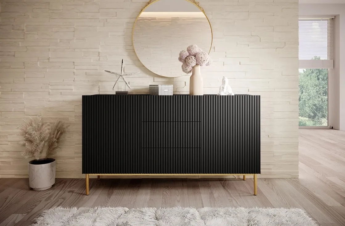 Komoda Nicole 150 s tromi zásuvkami — 2