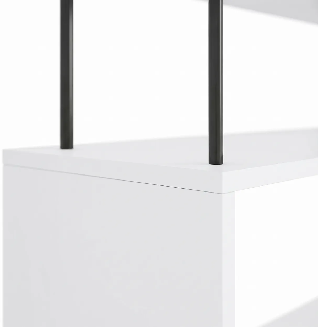 Regál Tave — 3