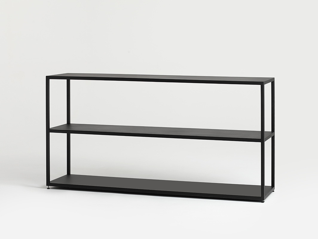 Levně Prostorný kovový regál do obývacího pokoje Hyller 150x75 - CustomForm