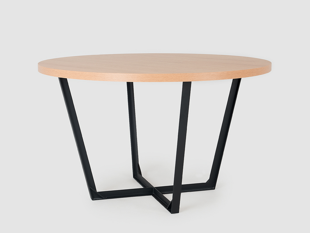 Levně Elegantní kulatý stůl na kovových rámech do jídelny Basic 120 - CustomForm