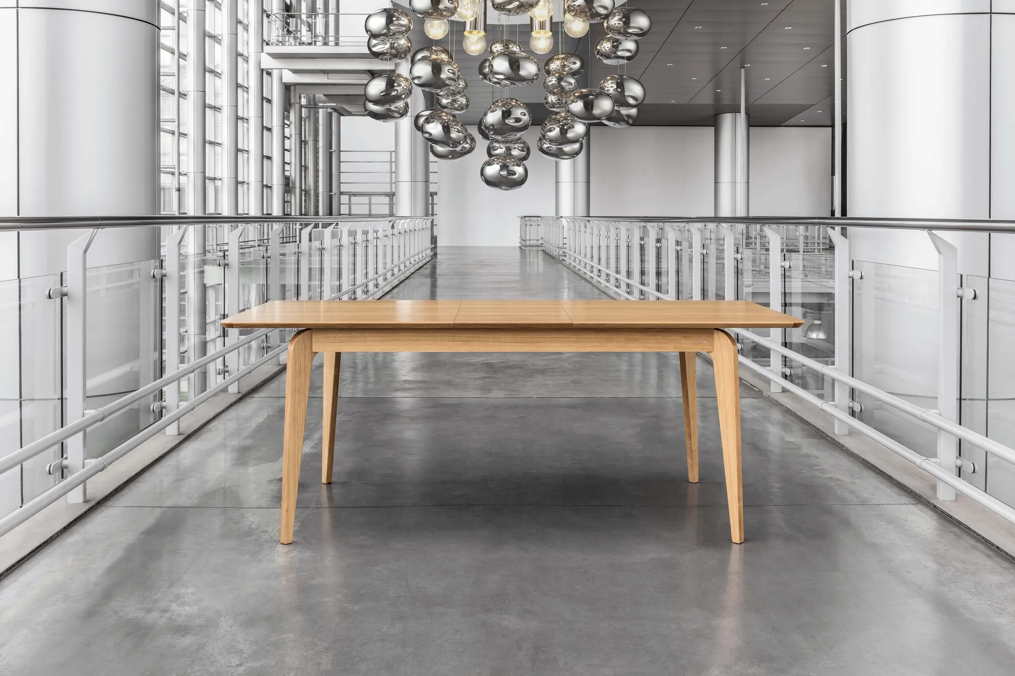 Table — aranžácia 1