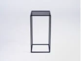 Konferenční stolek na kovových rámech do obývacího pokoje 30x30 Matrix