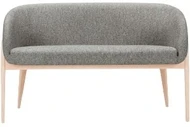 Elegancka sofa z drewnianymi nóżkami Jenny Bistro