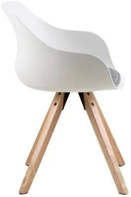 Stolička Tina