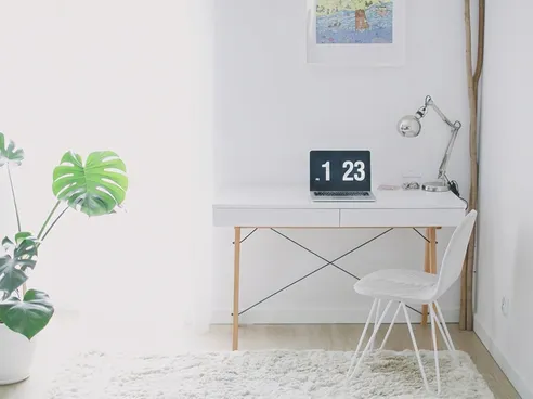 Ergonomické psací stoly - jak doma vytvořit ideální místo na práci a studium